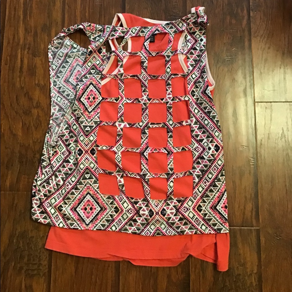3 Tank Top Bundle - Picture 10 of 10
